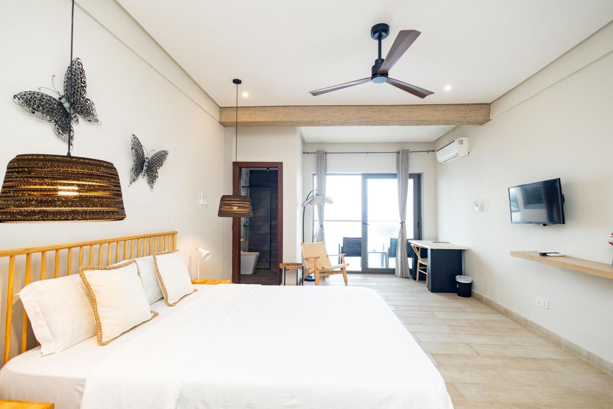 Serenity Residences & Spa - Kokrobite Beach ภายนอก รูปภาพ